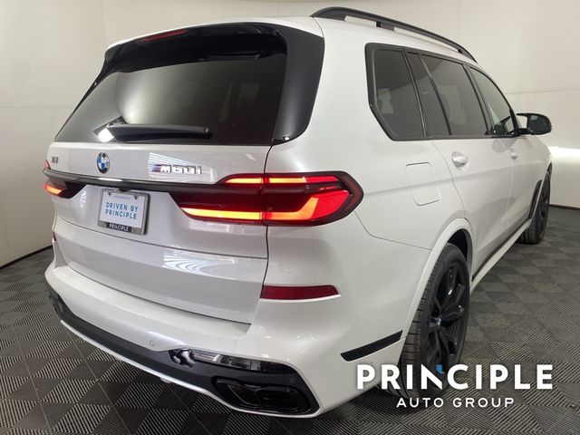 2025 BMW X7 M60i