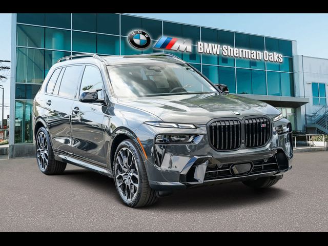 2025 BMW X7 M60i