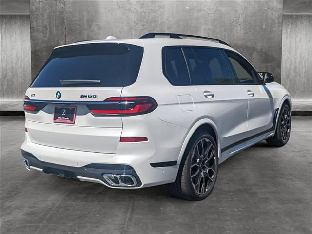 2025 BMW X7 M60i