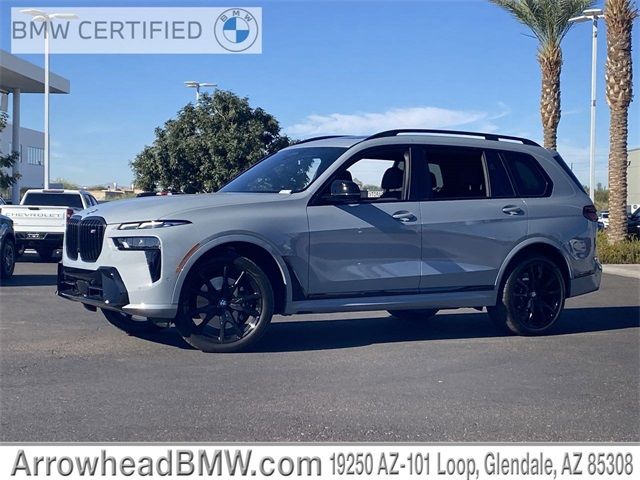 2025 BMW X7 M60i