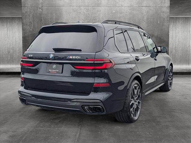 2025 BMW X7 M60i