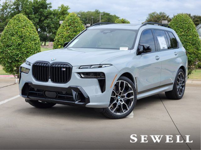 2025 BMW X7 M60i