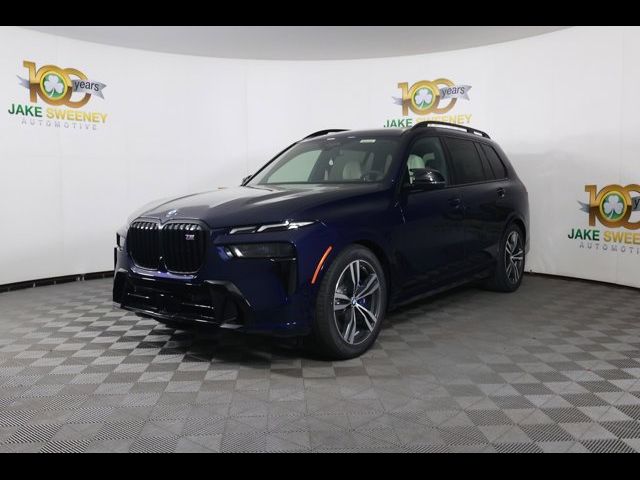 2025 BMW X7 M60i