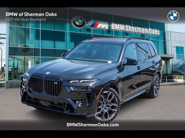 2025 BMW X7 M60i