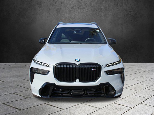 2025 BMW X7 M60i