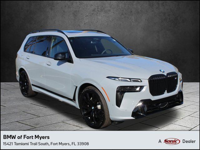 2025 BMW X7 M60i