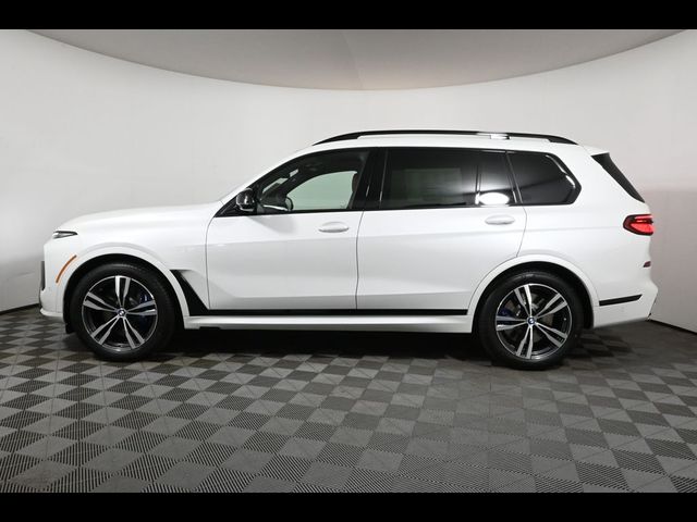 2025 BMW X7 M60i