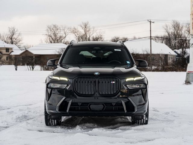 2025 BMW X7 M60i