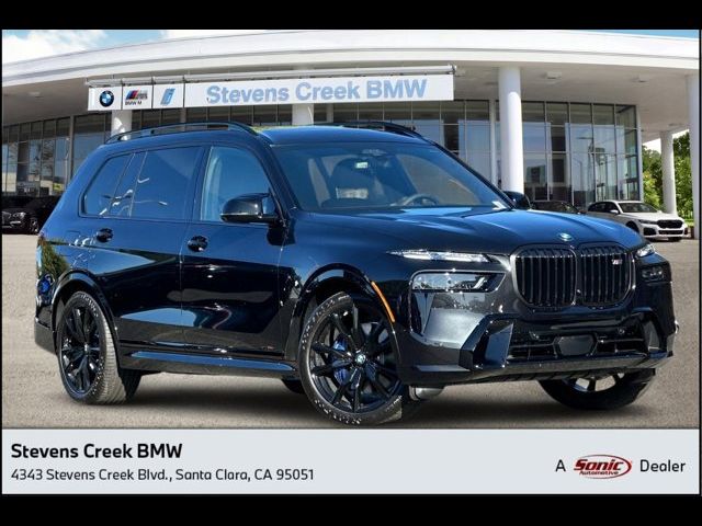 2025 BMW X7 M60i