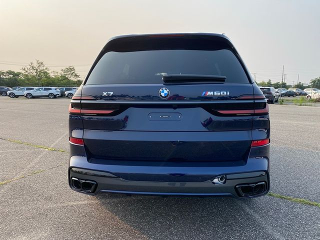 2025 BMW X7 M60i