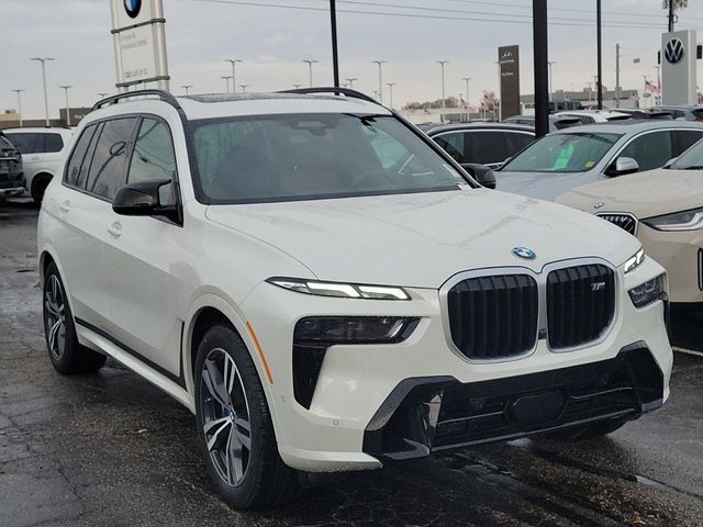 2025 BMW X7 M60i