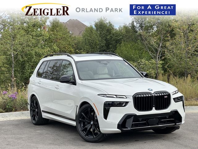 2025 BMW X7 M60i