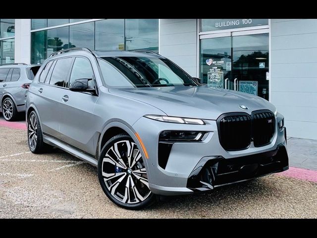 2025 BMW X7 M60i