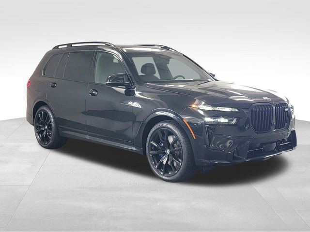 2025 BMW X7 M60i