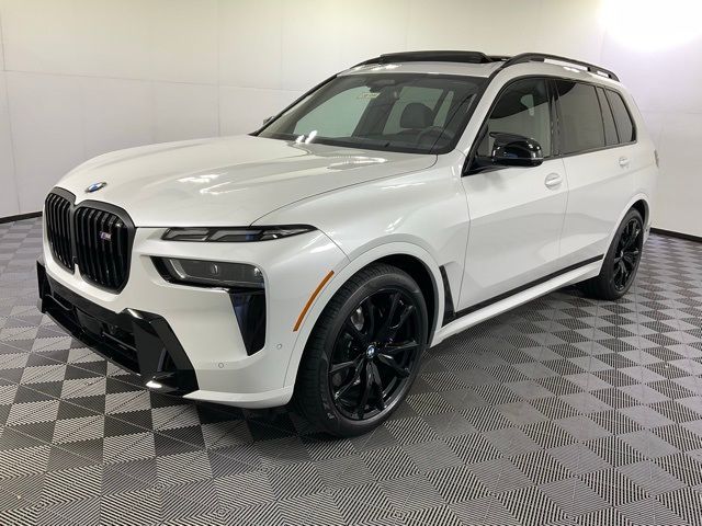 2025 BMW X7 M60i