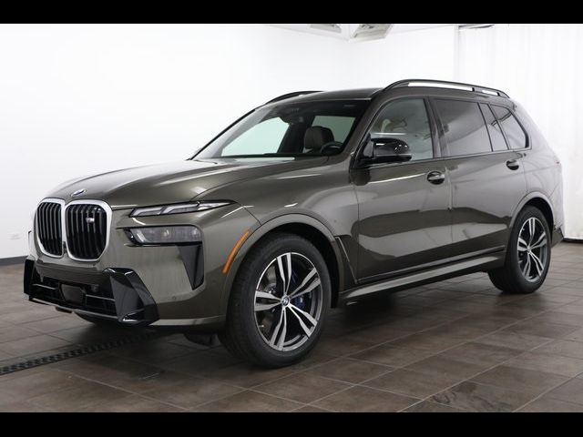 2025 BMW X7 M60i