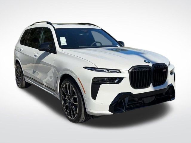 2025 BMW X7 M60i