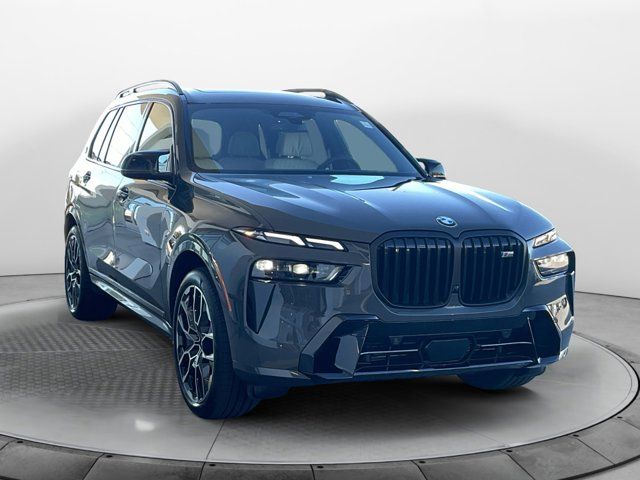 2025 BMW X7 M60i