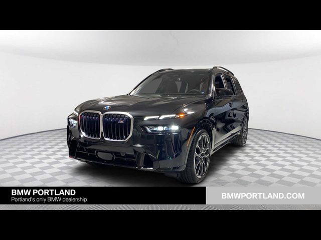 2025 BMW X7 M60i