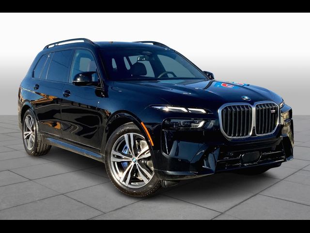 2025 BMW X7 M60i