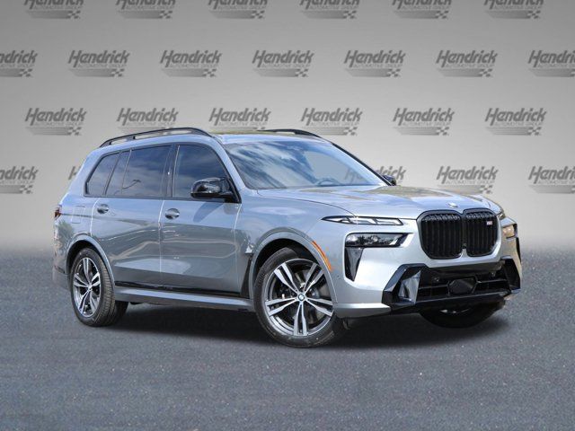 2025 BMW X7 M60i