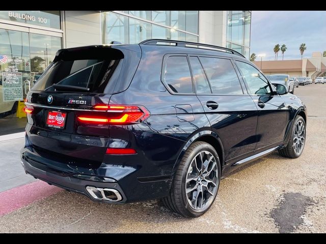 2025 BMW X7 M60i