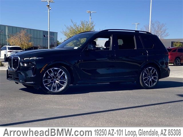 2025 BMW X7 M60i