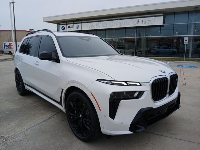 2025 BMW X7 M60i