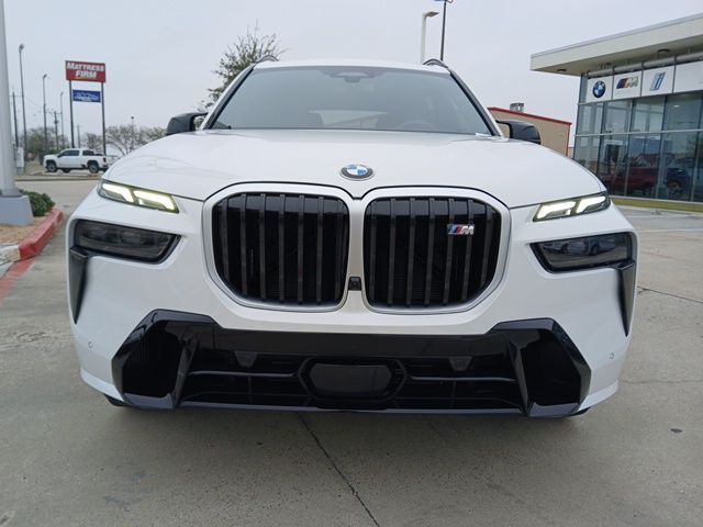 2025 BMW X7 M60i
