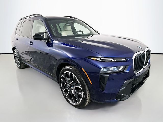 2025 BMW X7 M60i