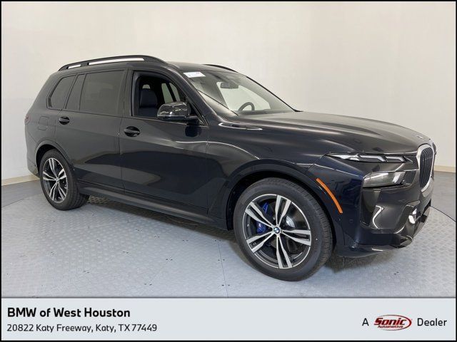 2025 BMW X7 M60i