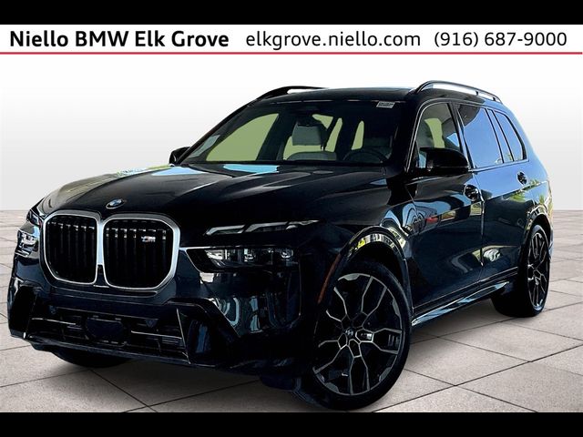 2025 BMW X7 M60i