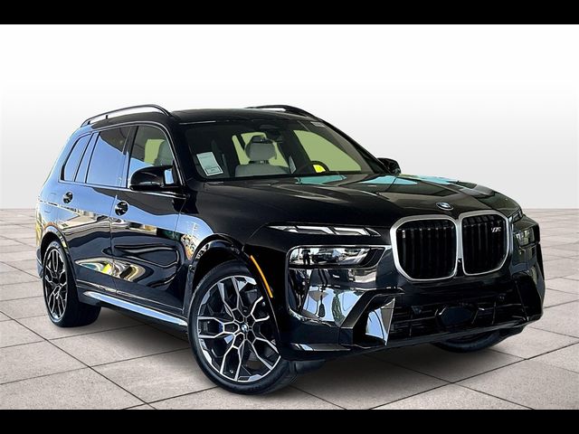 2025 BMW X7 M60i