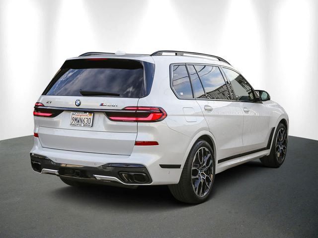 2025 BMW X7 M60i