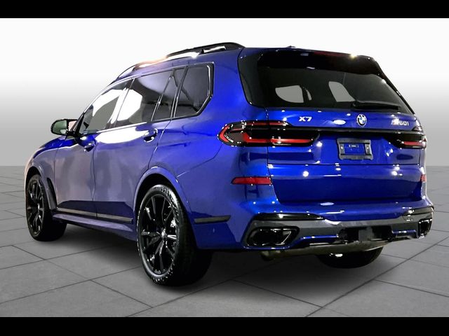 2025 BMW X7 M60i