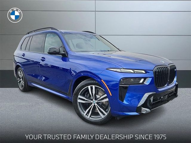 2025 BMW X7 M60i