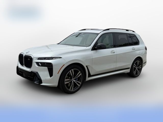 2025 BMW X7 M60i
