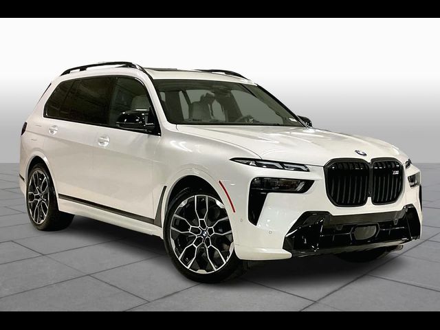 2025 BMW X7 M60i