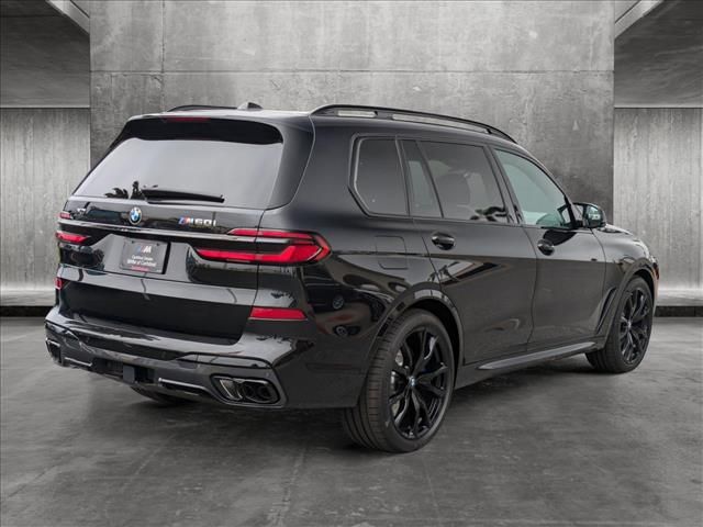 2025 BMW X7 M60i