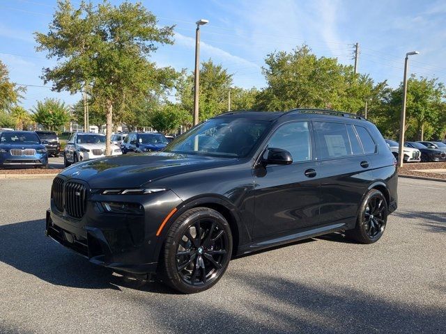 2025 BMW X7 M60i