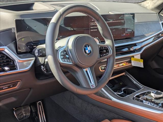 2025 BMW X7 M60i