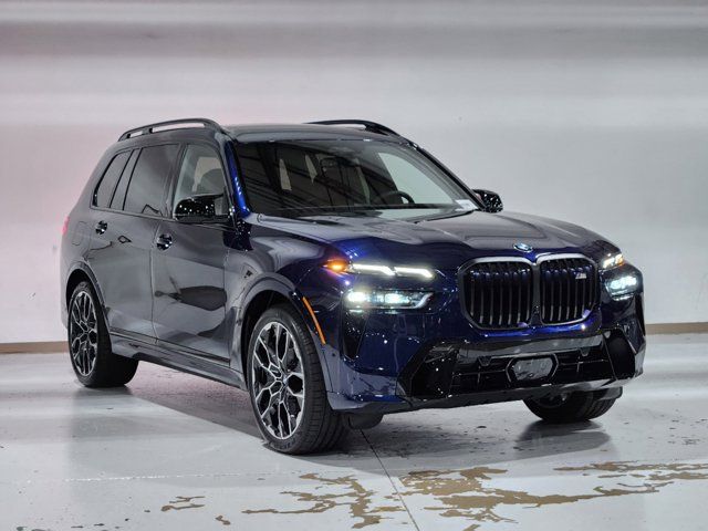 2025 BMW X7 M60i