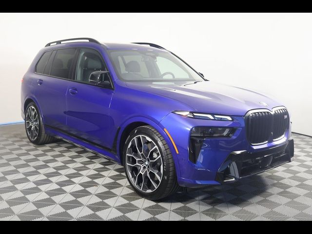 2025 BMW X7 M60i