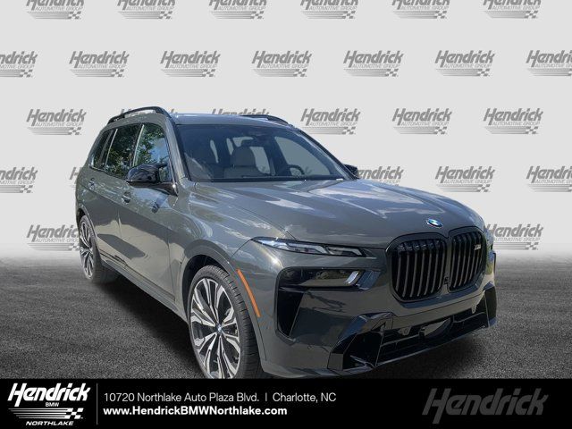 2025 BMW X7 M60i