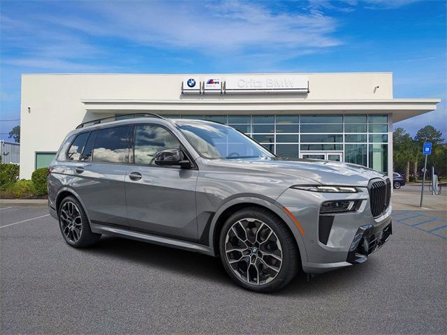 2025 BMW X7 M60i