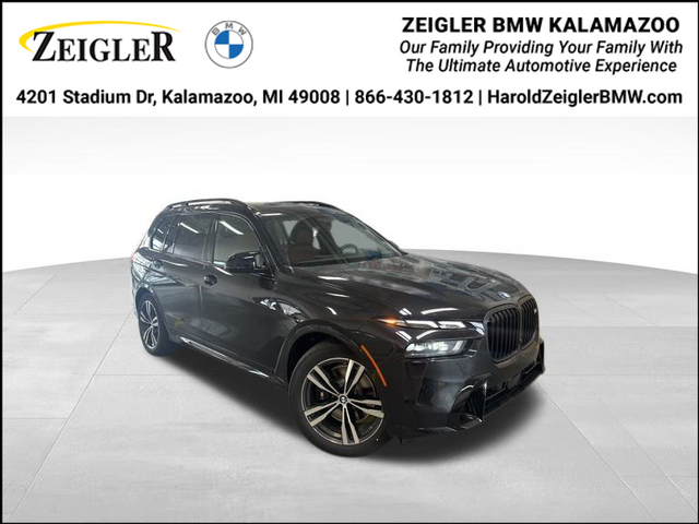 2025 BMW X7 M60i