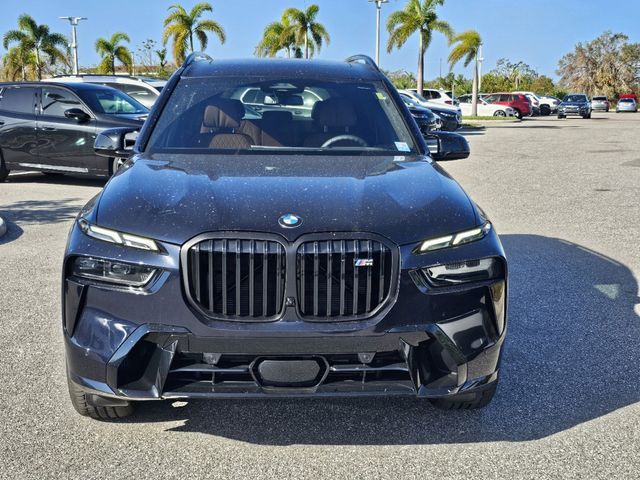 2025 BMW X7 M60i