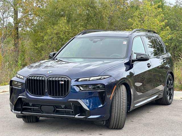 2025 BMW X7 M60i