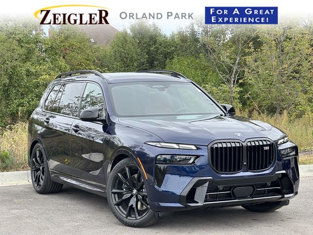 2025 BMW X7 M60i