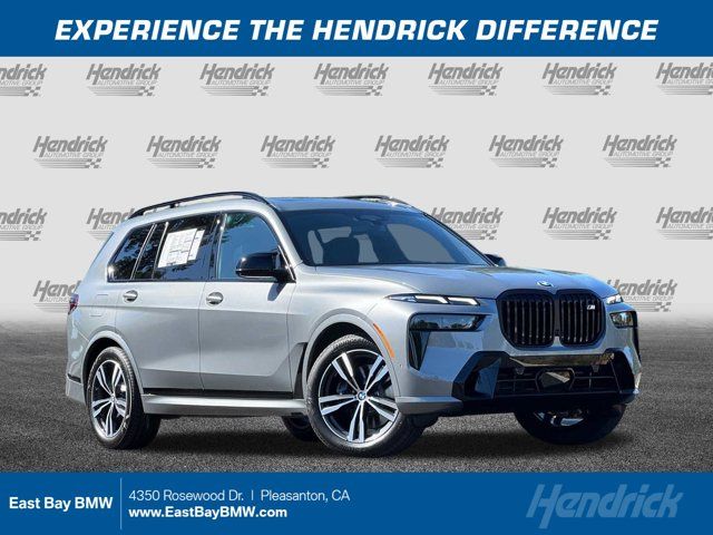 2025 BMW X7 M60i